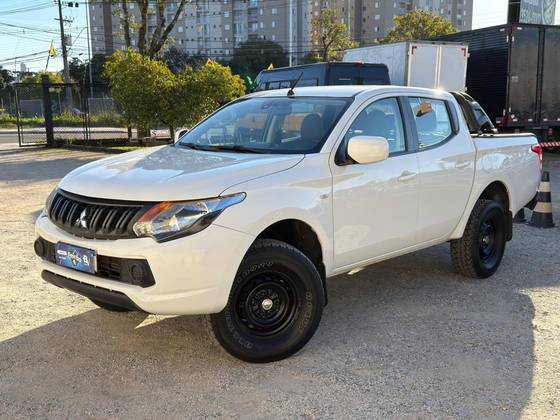 MITSUBISHI L200 TRITON 2.4 16V TURBO DIESEL SPORT GL CD 4P 4X4 MANUAL